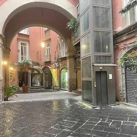 Urban Chic Suite Toledo Наполи Екстериор снимка